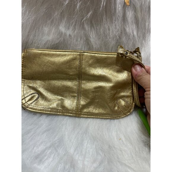 Neiman Marcus Gold Metallic Leather Wristlet Clutch With Removable Strap - Picture 4 of 7